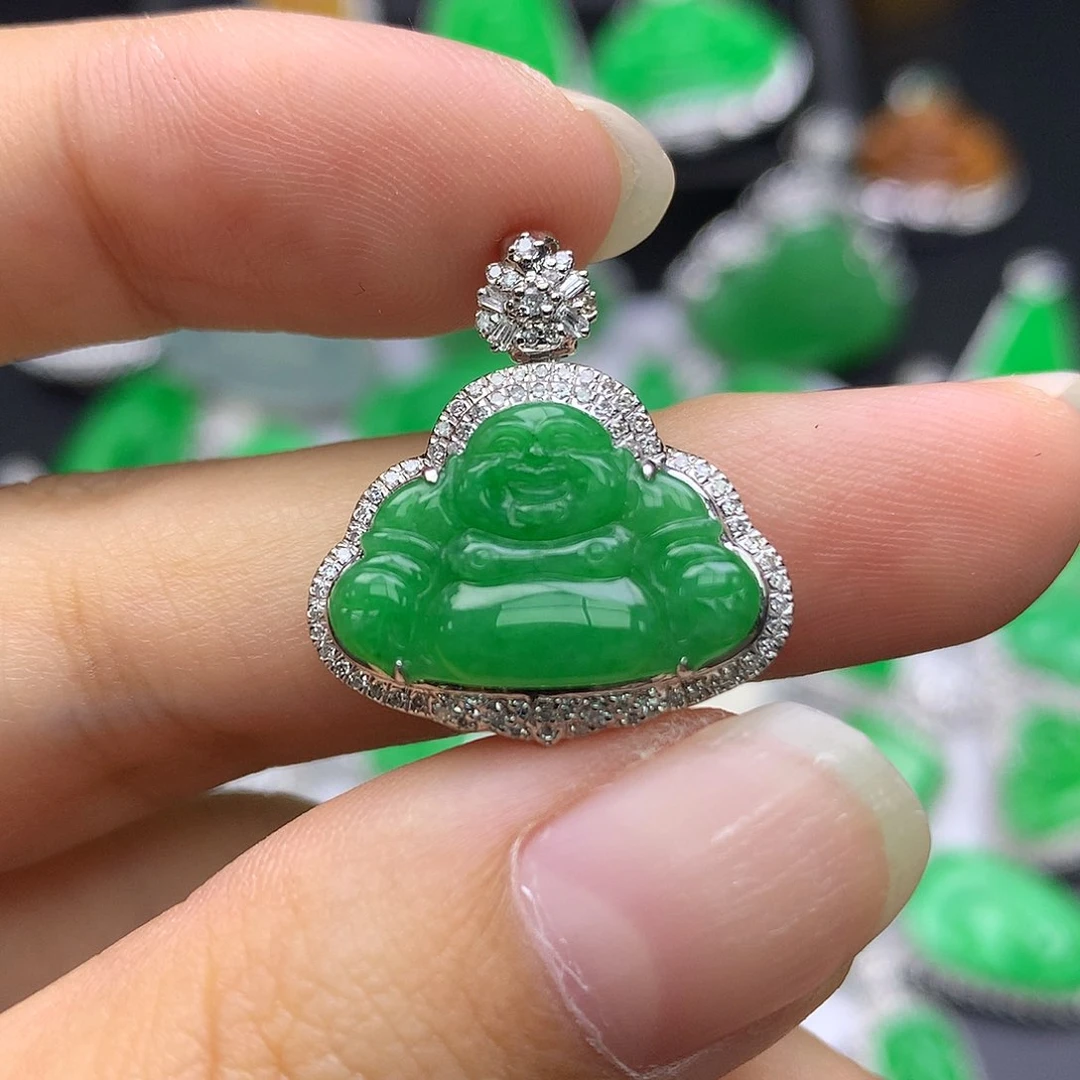 翡翠18K金镶嵌颈饰