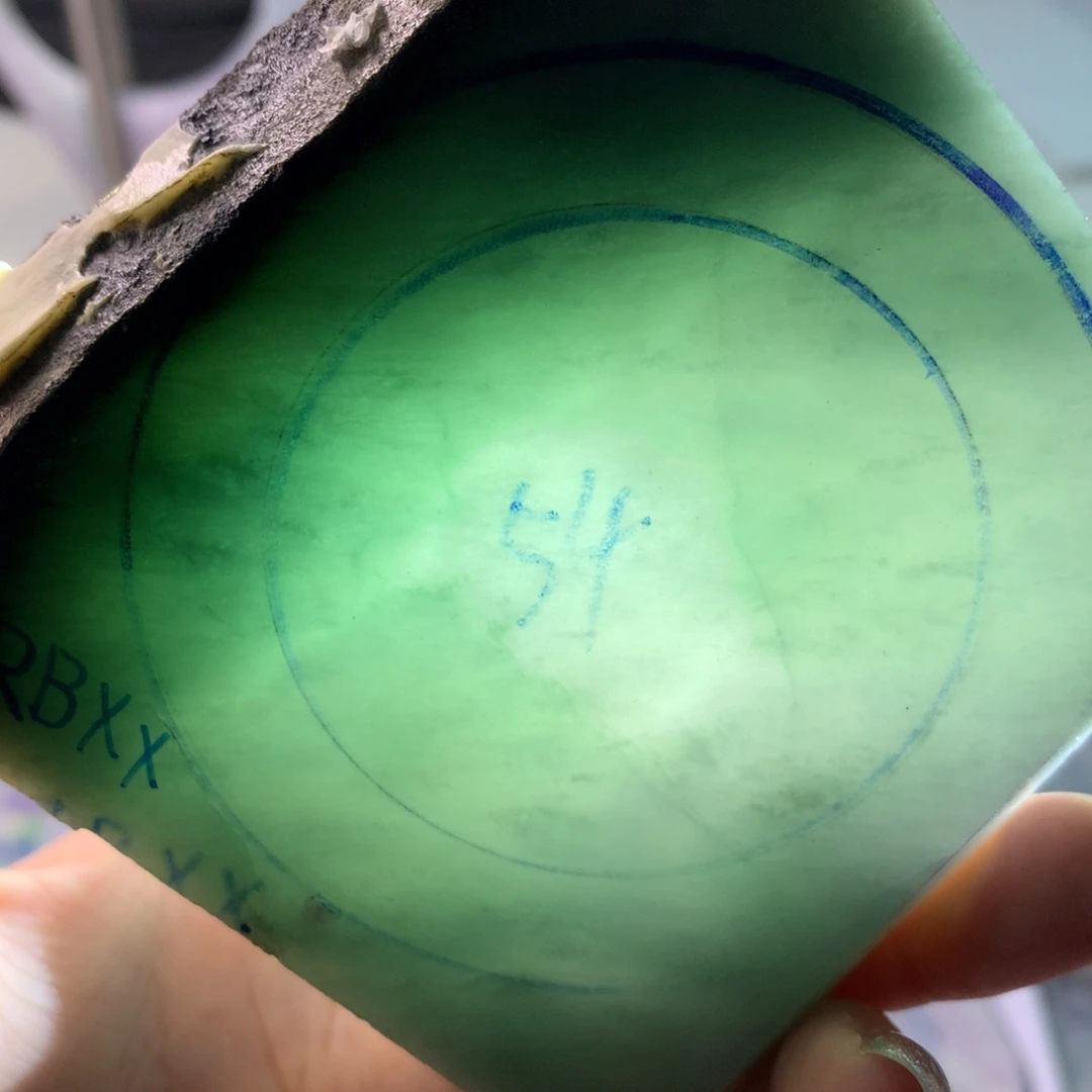 定制翡翠未镶嵌翡翠手镯