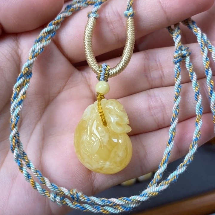 未镶嵌琥珀裸石钱袋子