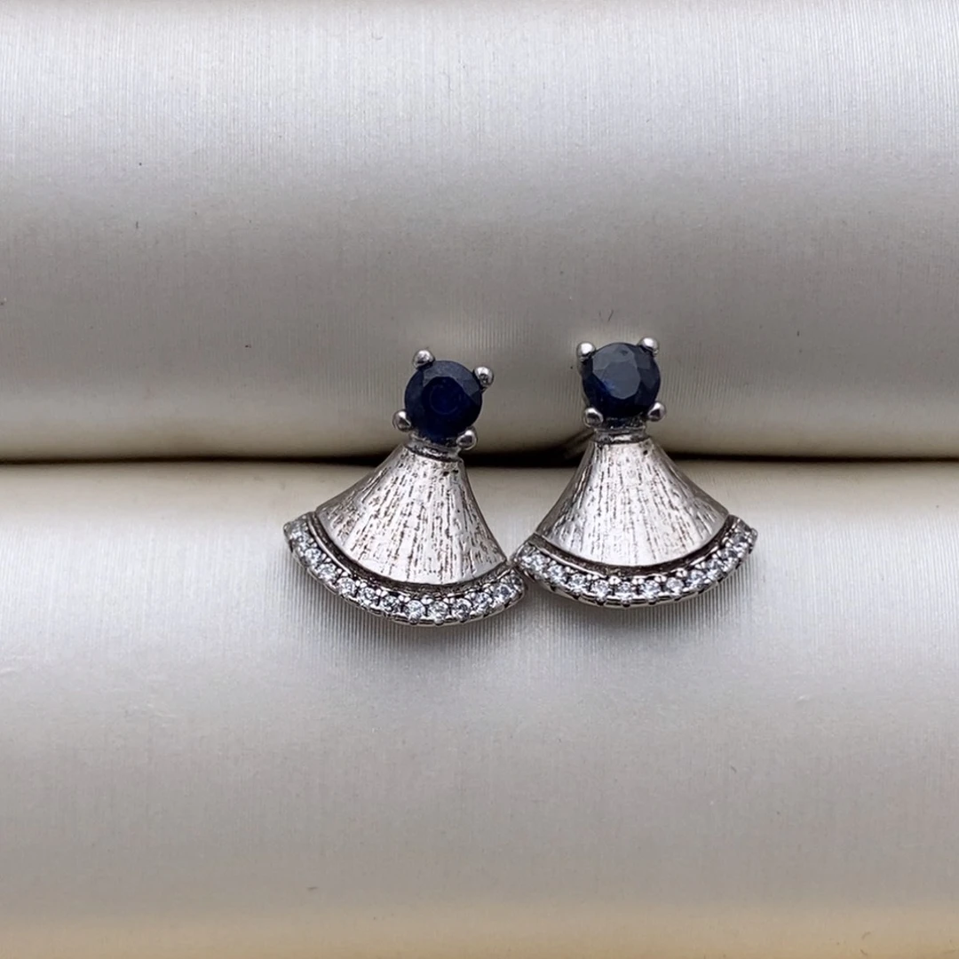 蓝宝石耳饰银S925镶嵌