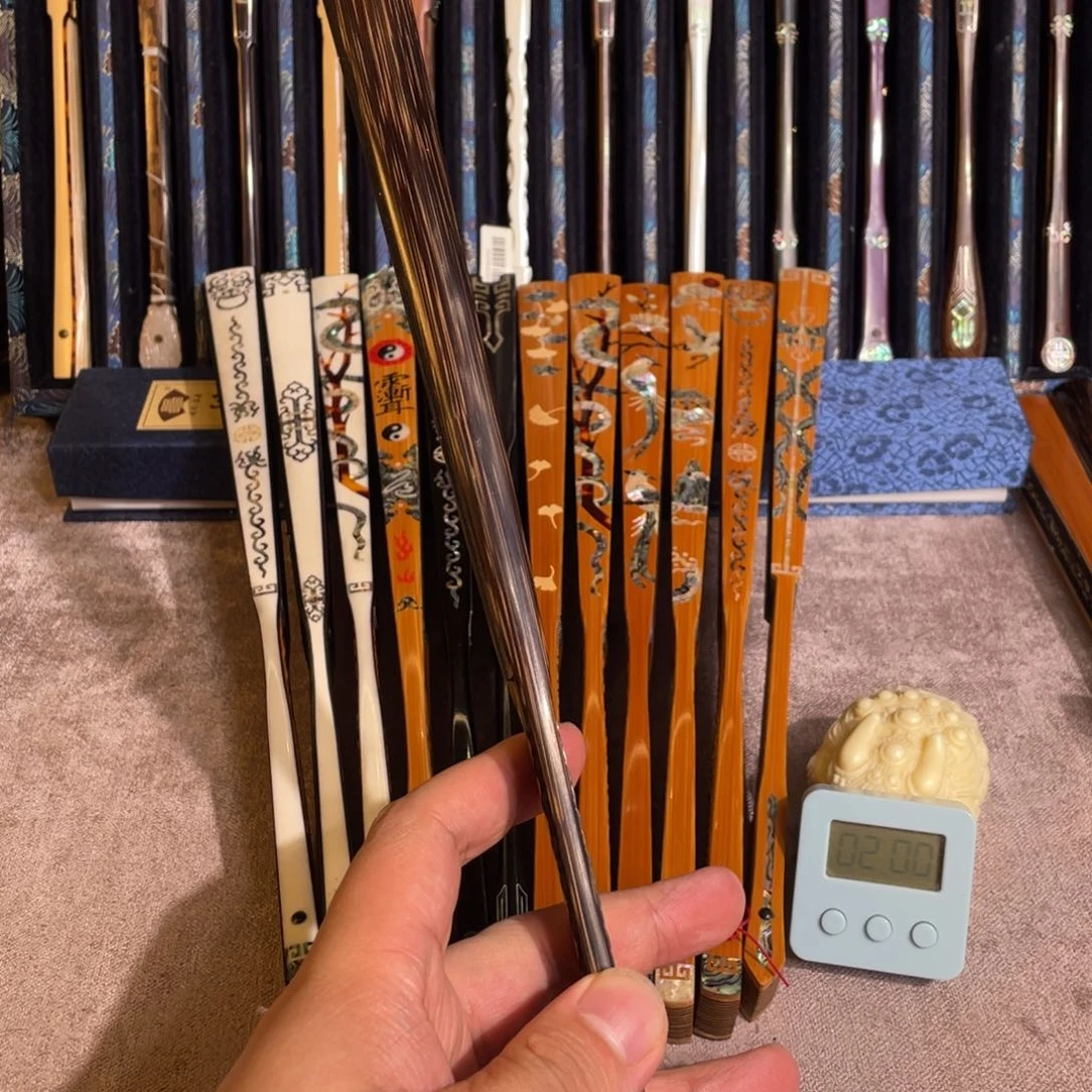 扇子手工制作工艺精湛