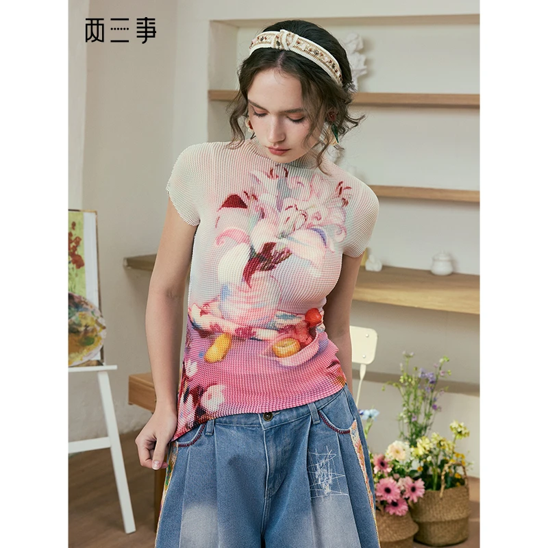 两三事莓果微醺2025夏季新款复古印花压褶半高领打底衫短袖t恤女