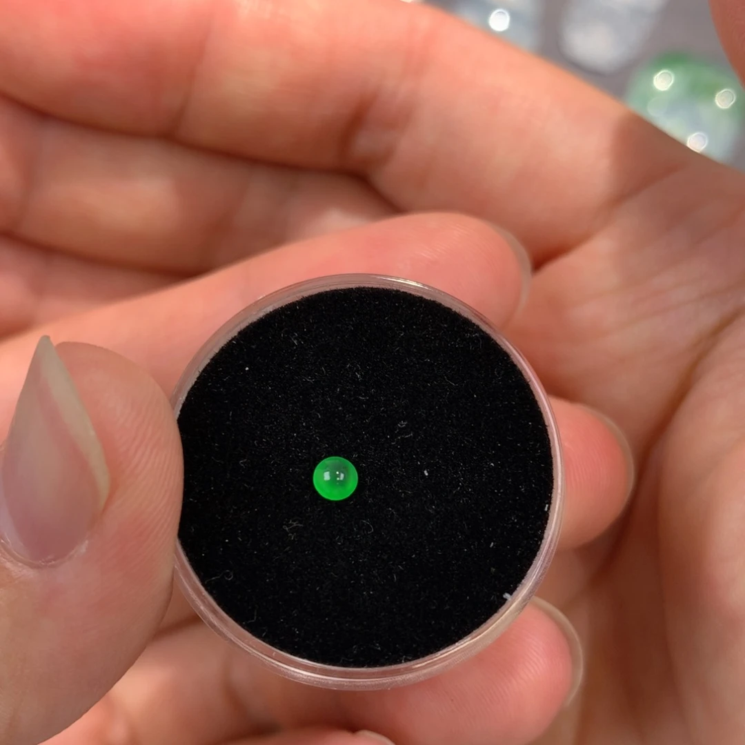 翡翠裸石翡翠蛋面