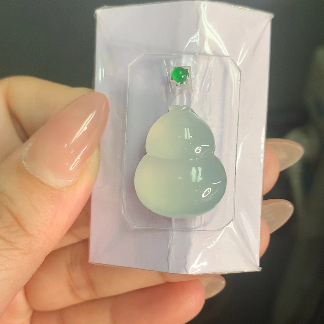 定制翡翠未镶嵌翡翠葫芦