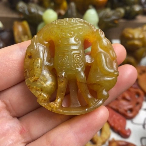 蛇纹石玉未镶嵌颈饰101