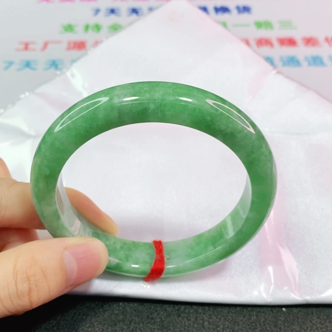 翡翠手镯未镶嵌55555656
