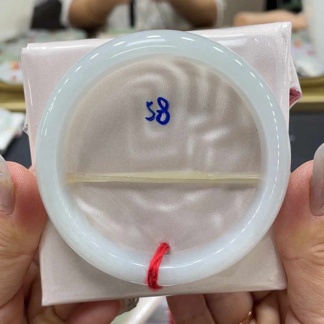 未镶嵌手镯翡翠翡翠