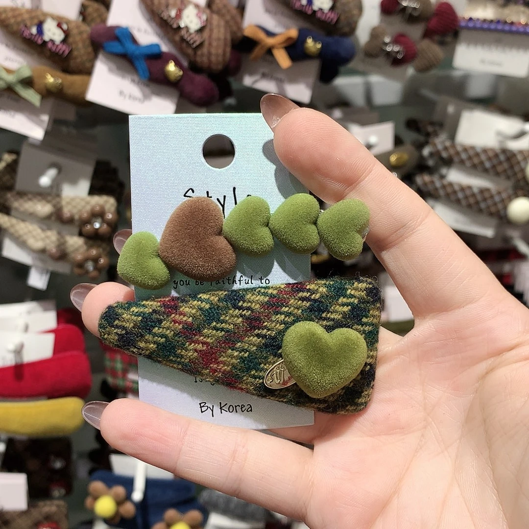 布艺非金属泡菜绿爱心一对