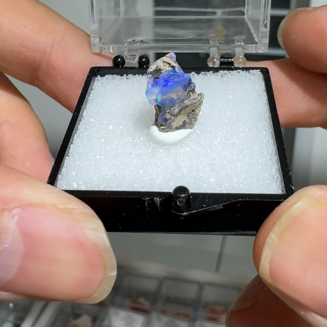 月下珠宝严选矿物