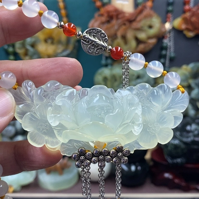 【闪购商品】蛇纹石玉未镶嵌吊坠