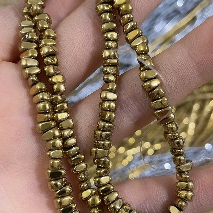 贝壳非金属一条金色碎银子