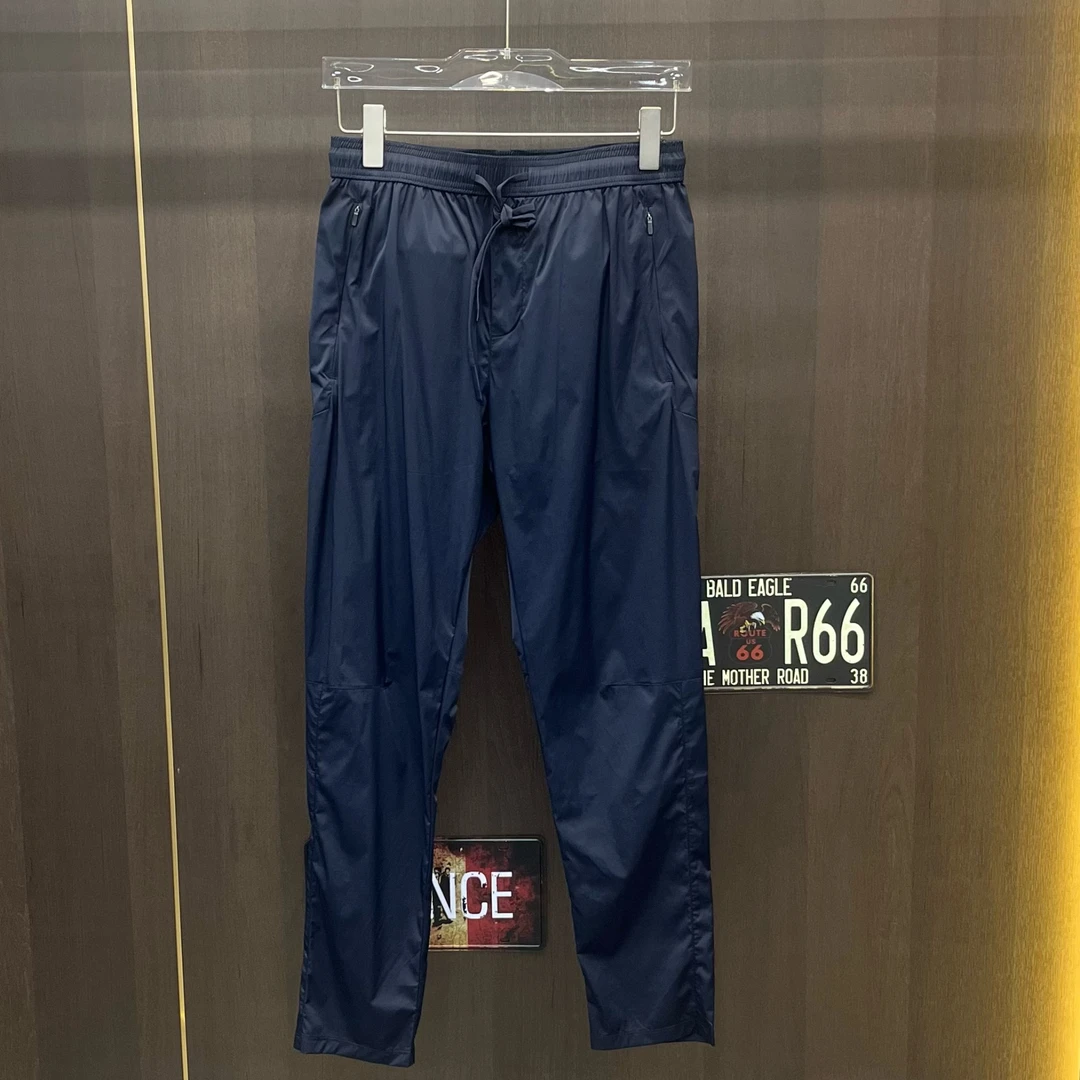 尚品-夏季薄款时尚休闲简约时尚百搭透气马甲