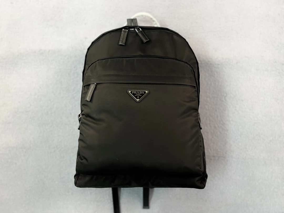 普拉达/Prada/防水尼龙布双肩背包