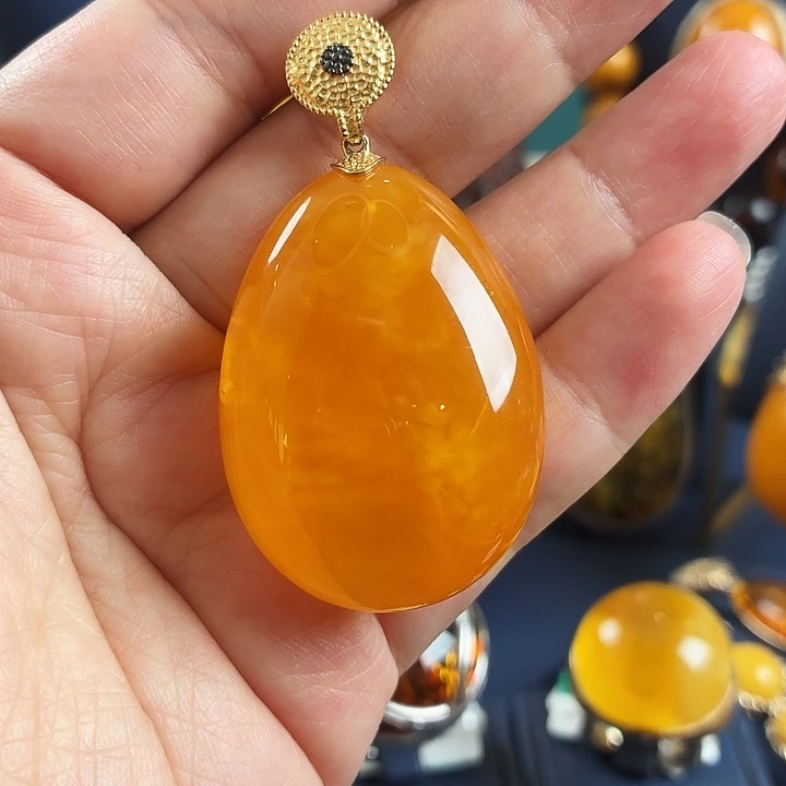 琥珀银S925镀金镶嵌颈饰