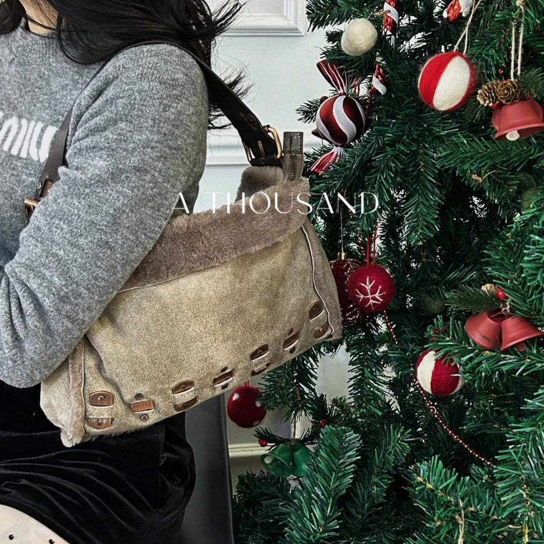 95新 Celine/思琳 思琳毛毛包Ns2130