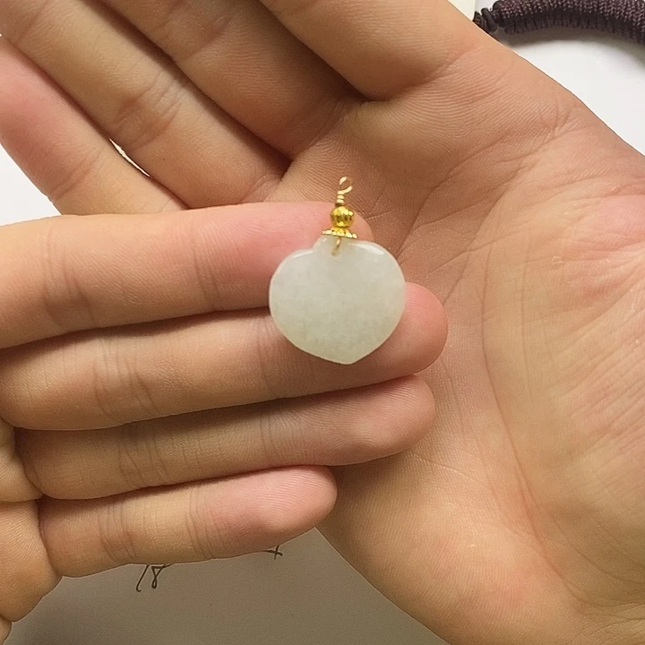 翡翠未镶嵌颈饰天然缅甸a货翡翠