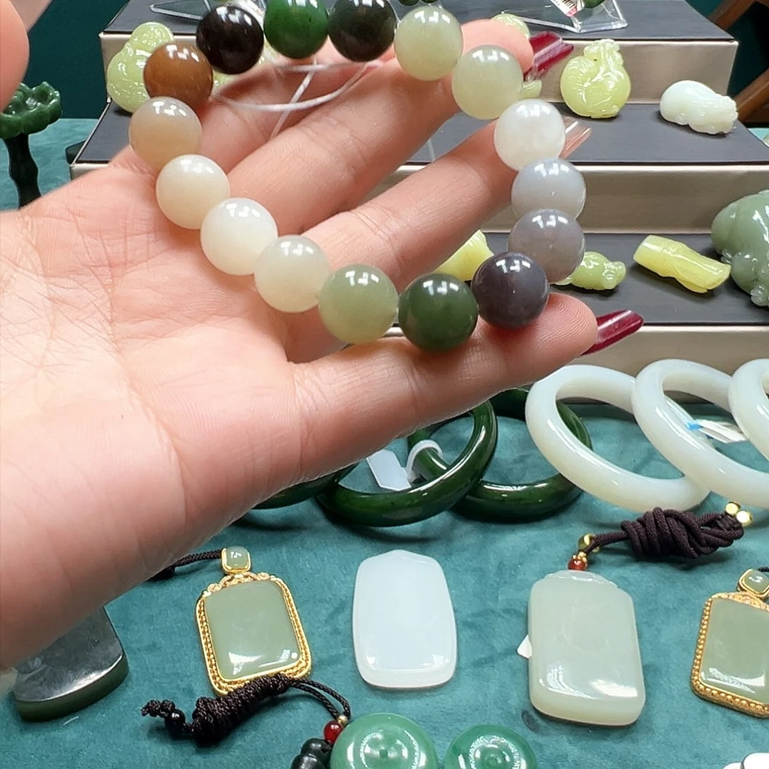 和田玉吊坠(不含链)未镶嵌