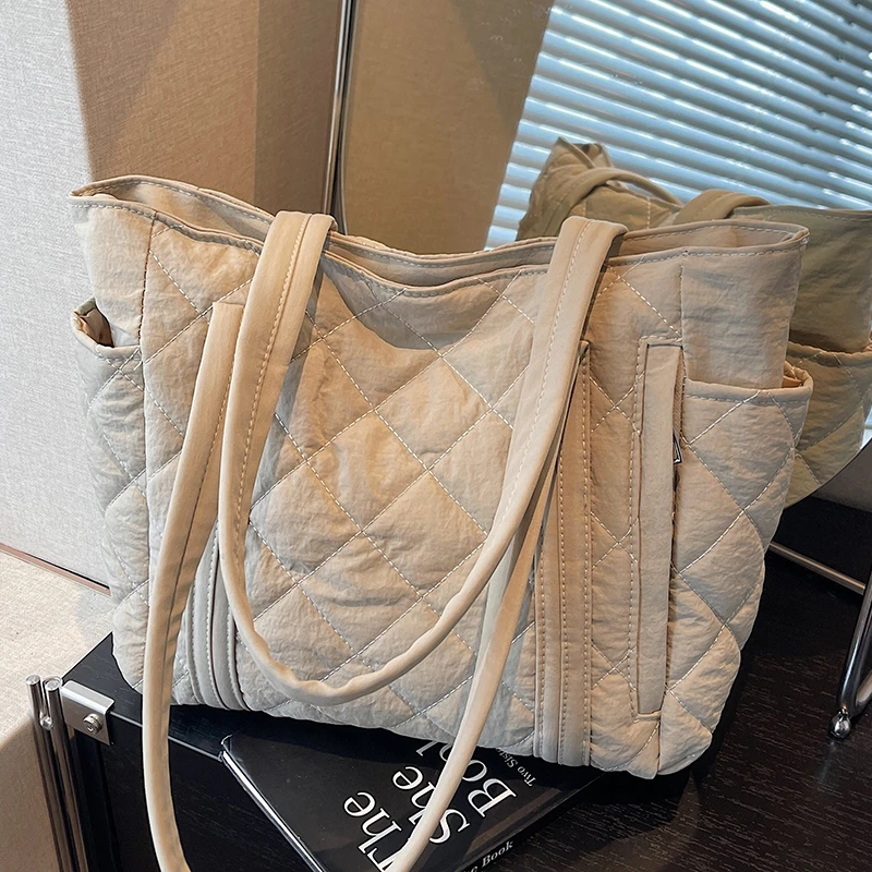 简约大容量托特包女单肩手提包通勤百搭轻便帆布棉服包休闲大包包