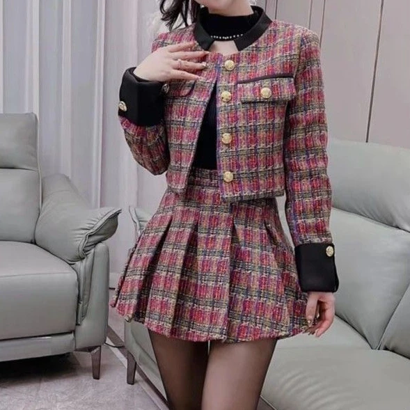 2025高级感秋冬爆款轻奢立领粗花呢撞色格子外套+高腰百褶裙套装