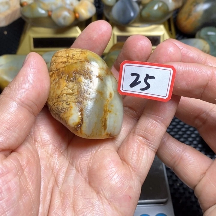 未镶嵌和田玉把件25
