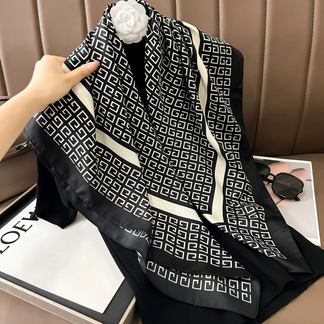 【黑白回形纹 70缎】小丝巾70CM方巾洋气百搭围巾披肩外搭5月