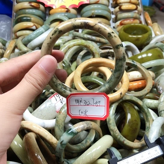 未镶嵌蛇纹石玉手镯用****8