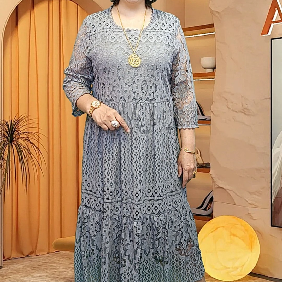 高贵气质钩花刺绣连衣裙显瘦遮肚中长款优雅设计