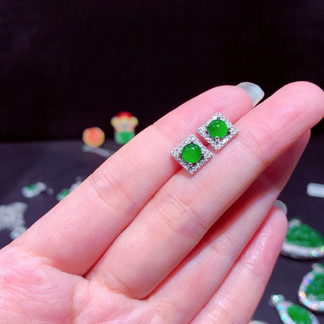 【闪购商品】翡翠吊坠(不含链)未镶嵌