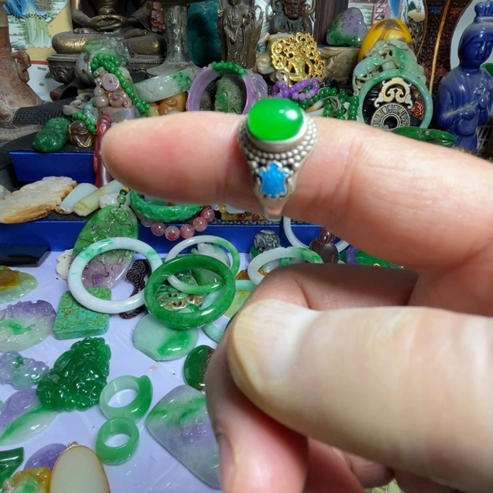 吊坠滴血莲花菩提