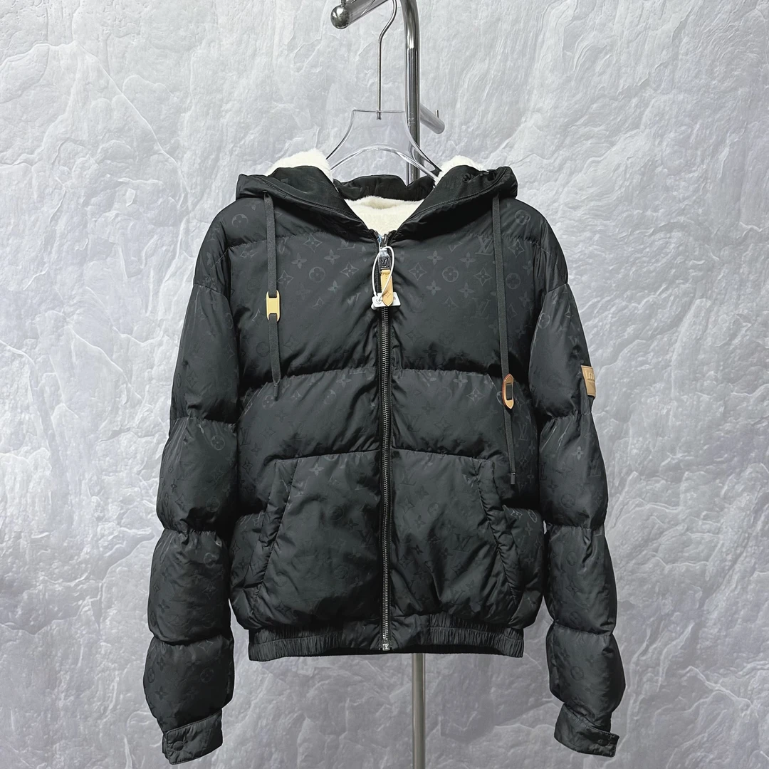 未使用 LouisVuitton/路易威登 SS25滑雪羽绒服46码 J01411