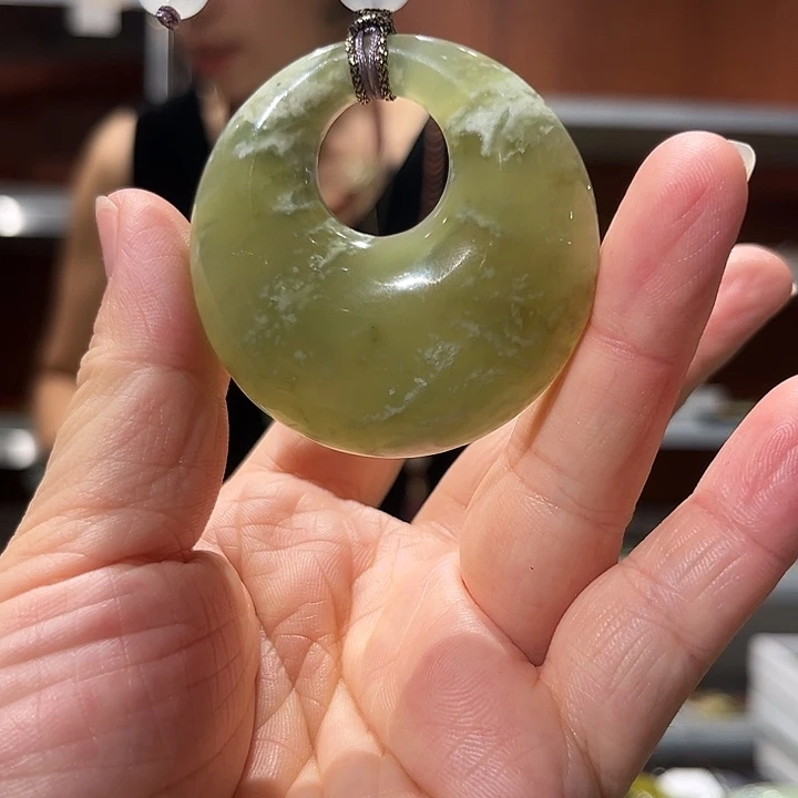 岫玉未镶嵌毛衣链
