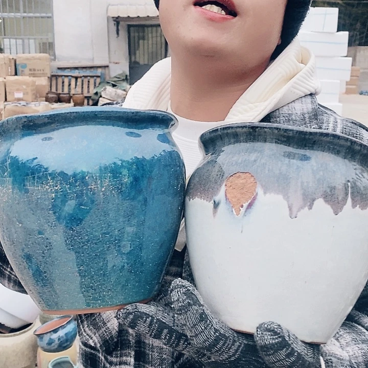 红陶瑕疵颜色不挑。介意别拍