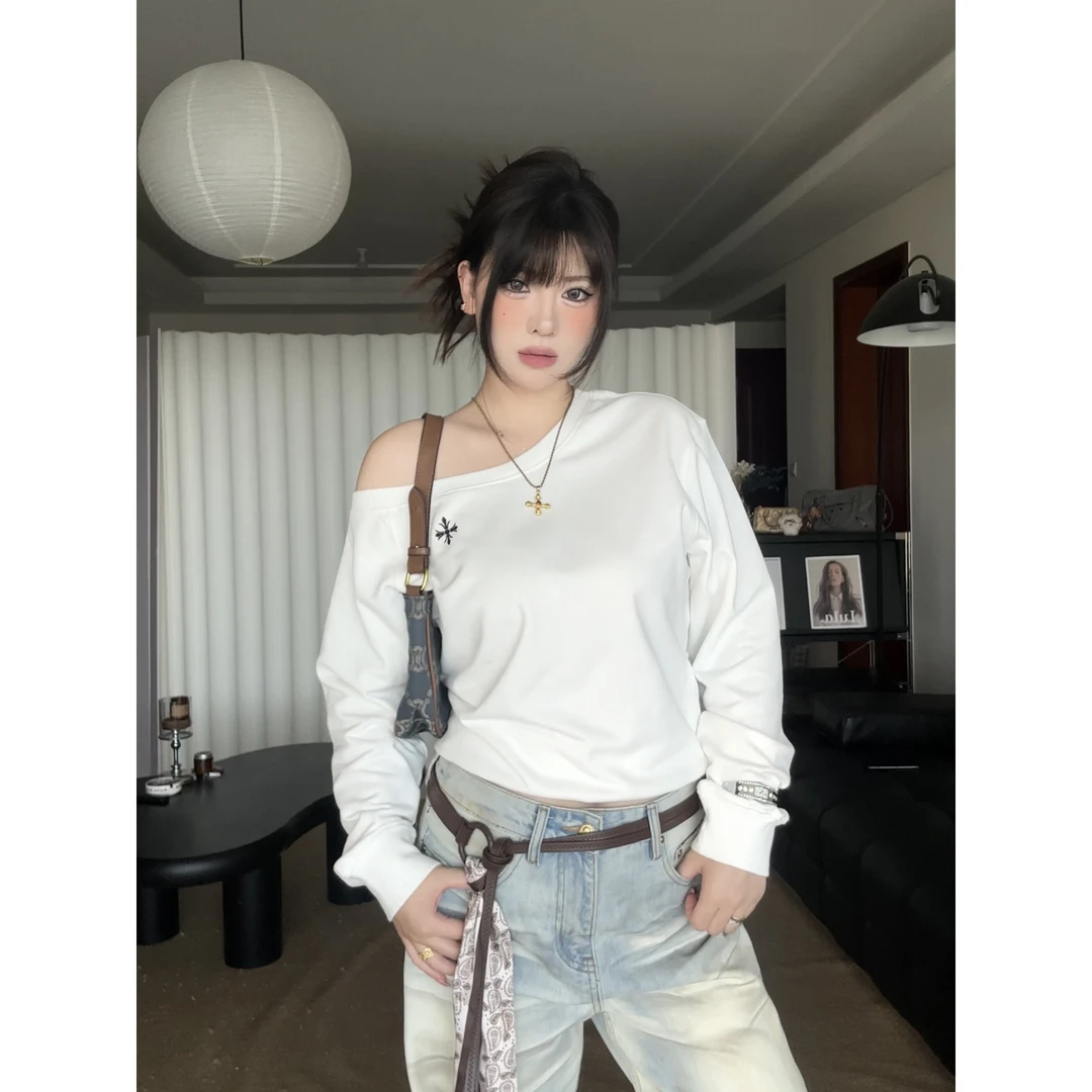 Li Napping微胖美式斜肩长袖十字架一字肩宽松休闲显瘦露肩上衣