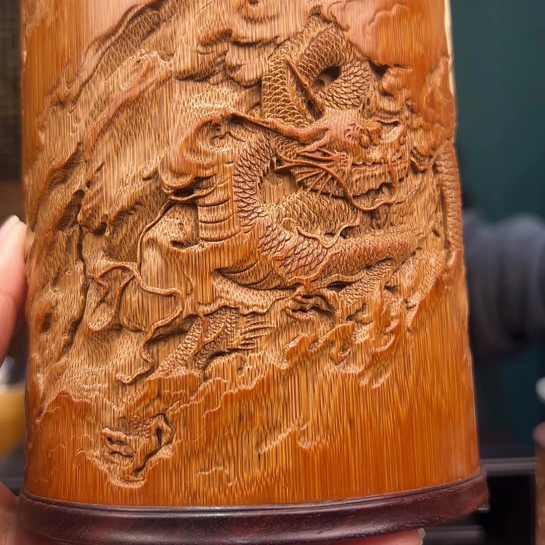 竹王*可竹雕笔筒云龙