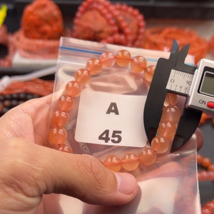 南红玛瑙未镶嵌多样性发货默认微瑕称重9mm