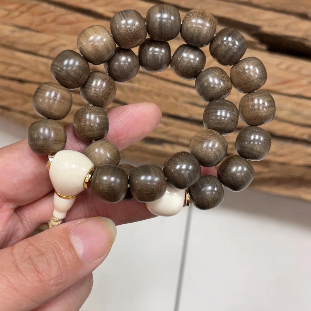 N***啡手串/手链檀香木老山檀香老料横纹阴沉手持11×11.8×26颗
