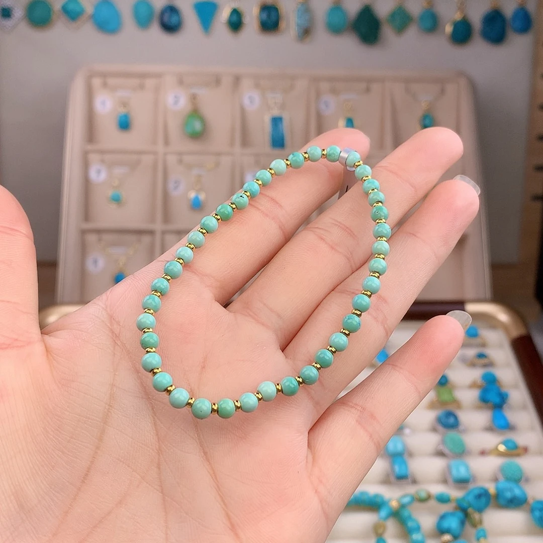 绿松石未镶嵌颈饰