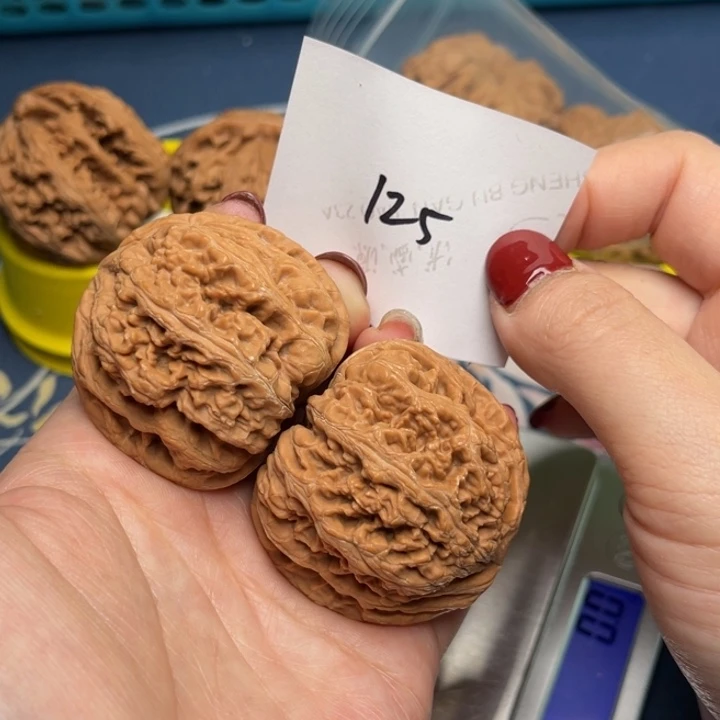 文玩核桃把件粗筋44