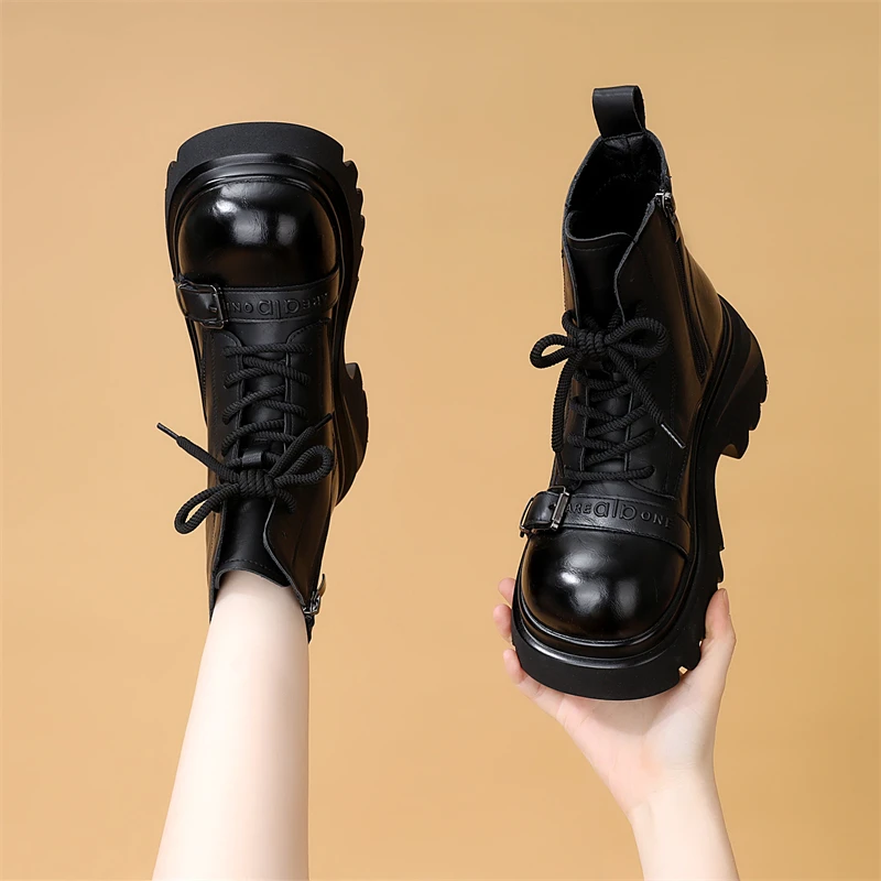 厚底马丁靴女2025秋冬款英伦风时尚百搭短靴小个子显瘦增高机车靴