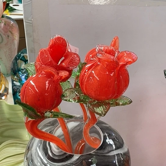 琉璃花瓶高45厘米宽9厘米