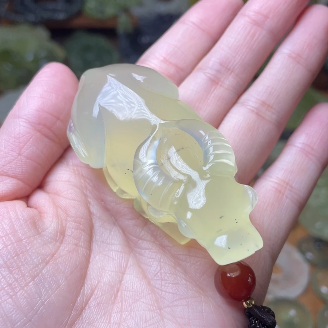 蛇纹石玉未镶嵌手把件