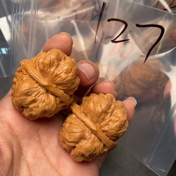 文玩核桃把件127号蛤蟆头