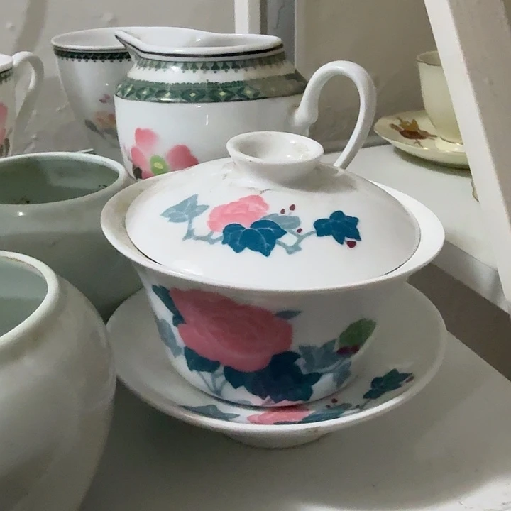 茶盏陶瓷盘子啥都有