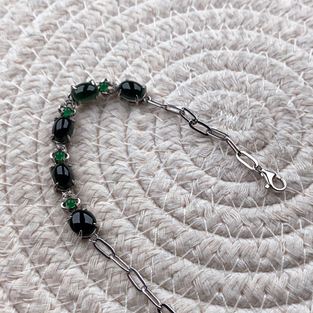 颈饰未镶嵌翡翠蛋面手链