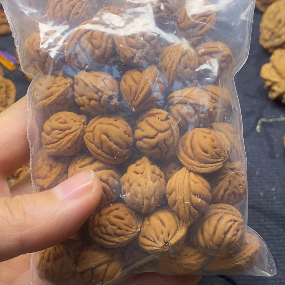 顽***8文玩核桃吊坠金鱼肚15的40颗