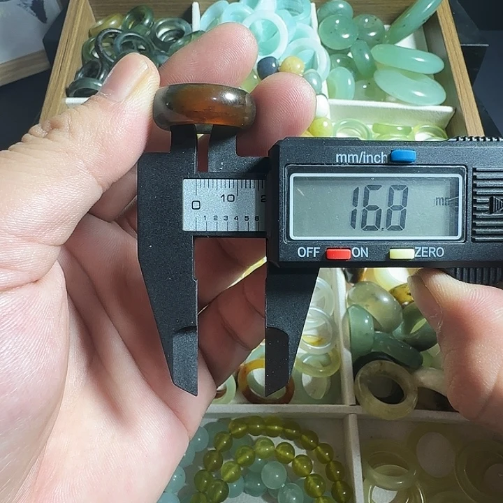 蛇纹石玉未镶嵌戒指15