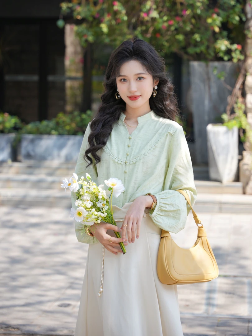 琦琦【雨后清香】港风复古纯色长袖衬衫宽松百搭上衣YE0706191