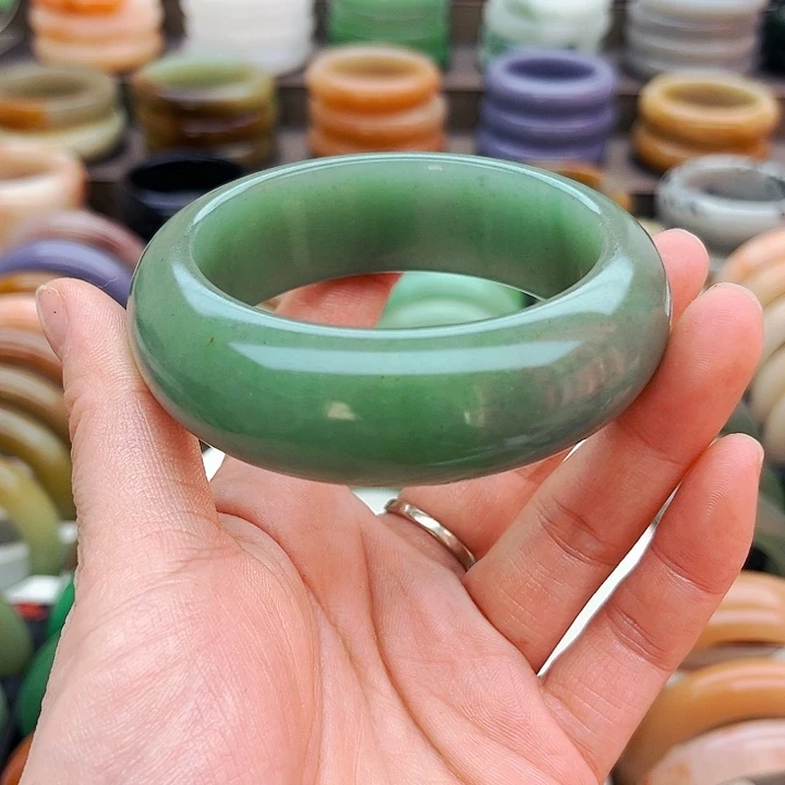 未镶嵌手镯（圆镯）石英质玉诗*@