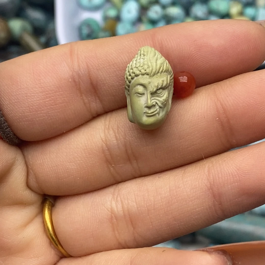 南红玛瑙未镶嵌珠宝奇石