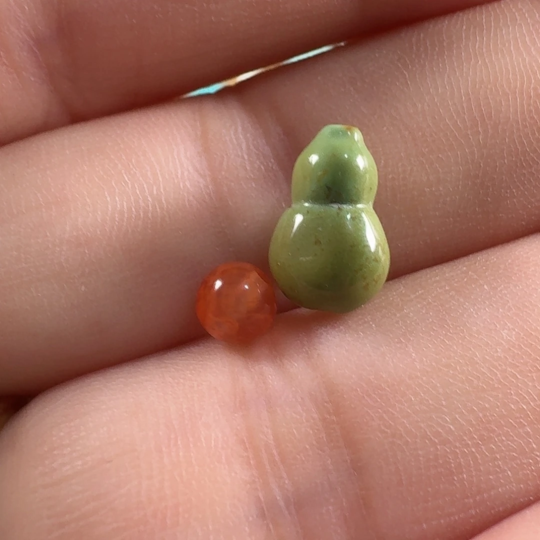 南红玛瑙未镶嵌颈饰